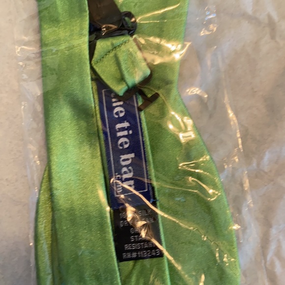 Bow ties - Picture 5 of 6